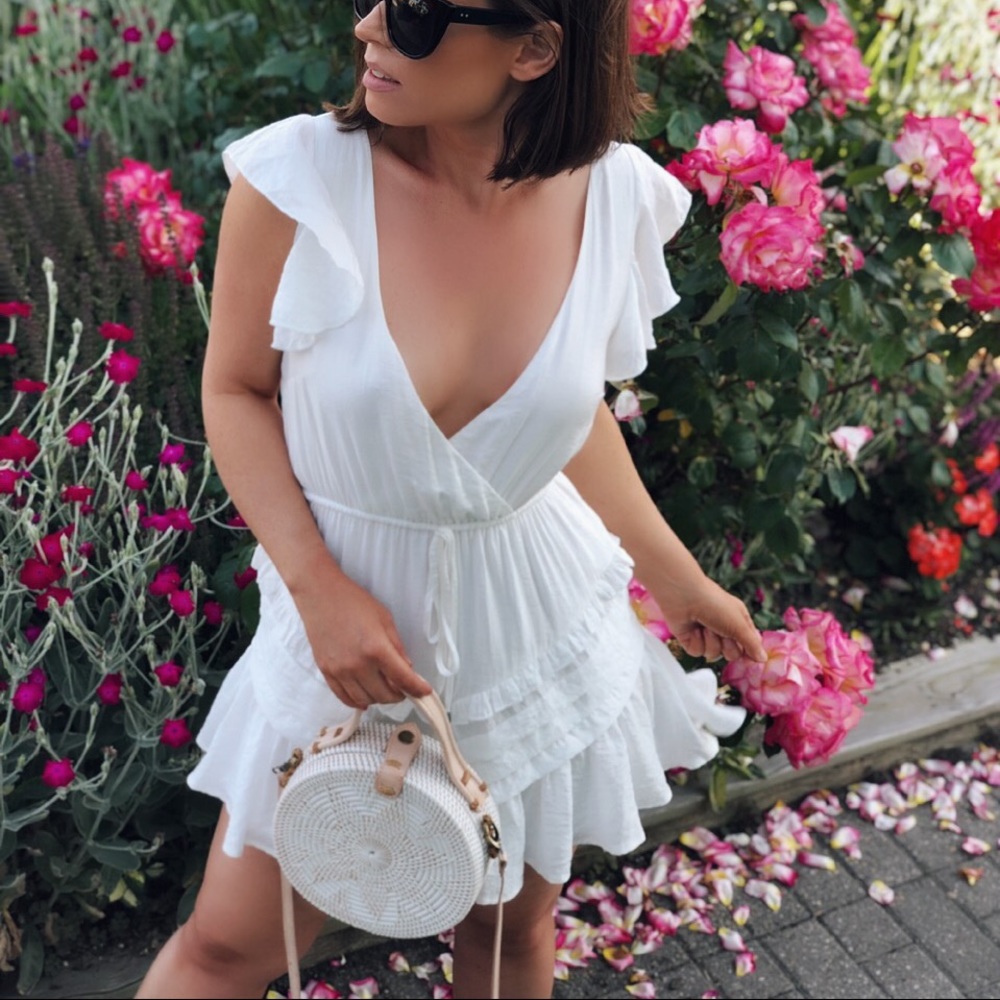 🆕Harmony White Cinch Waist Dress - Picture 5 of 8